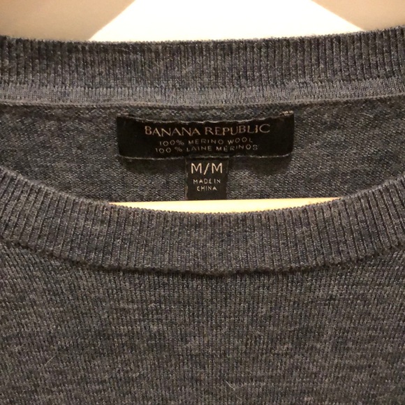 Banana republic 100% merino top - Picture 2 of 3
